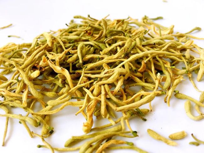 金银花搭配的艺术，传统草药与现代饮食的完美结合