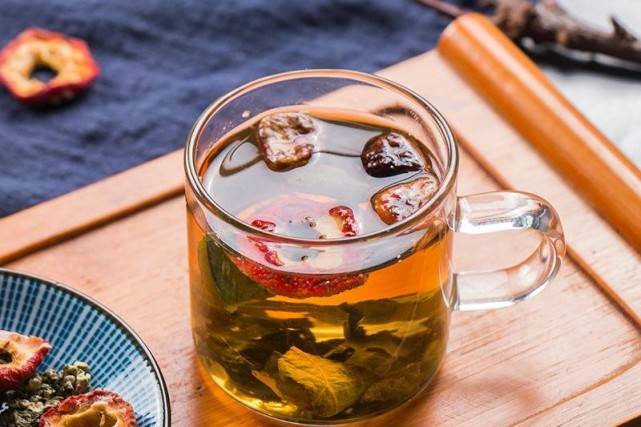 探索有助于降血脂降血压的茶类，健康饮品的科学选择