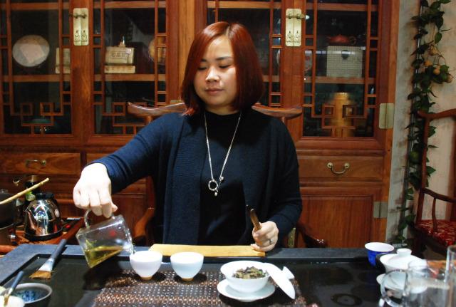 探索茶的神奇功效，降低血压和血脂的茶类推荐
