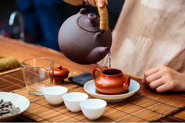 高血压患者饮茶指南，适宜的茶类与健康建议