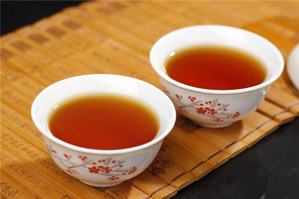 高血压患者饮茶指南，适宜的茶类与注意事项